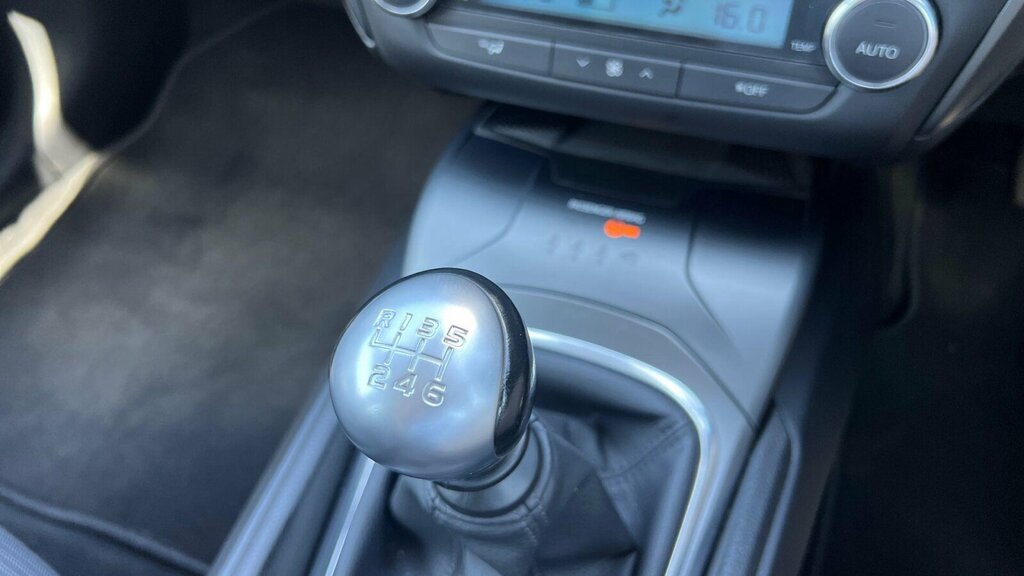 Toyota Avensis Active D-4d Grey #32