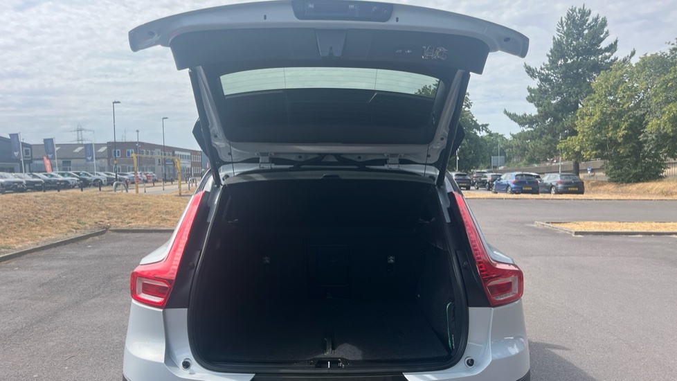 Volvo XC40 2.0 B5p R Design Pro Awd Black #13