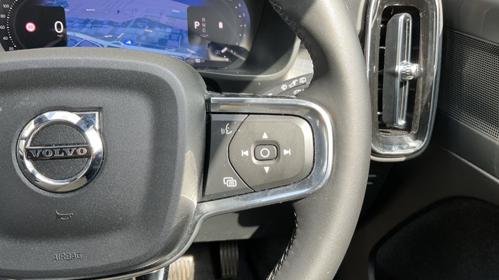 Volvo XC40 2.0 B4p Ultra Dark White #19