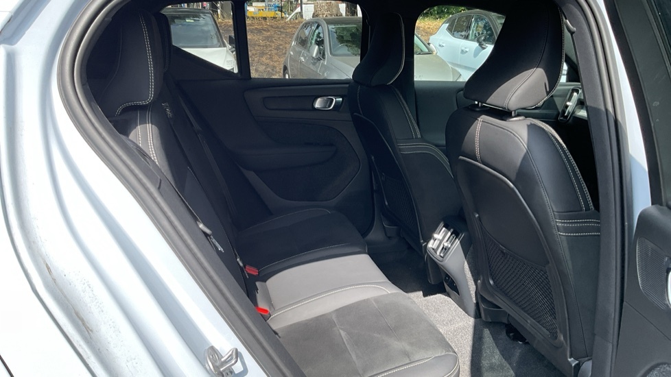 Volvo XC40 Plus, B3 Mild Hybrid, Dark Blue #6