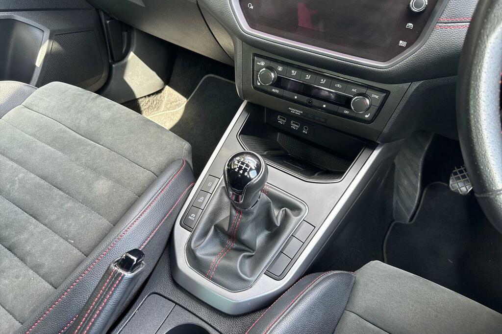 Seat Arona Seat 1.0 Tsi Se Technology 5Spd 95Ps Black #17