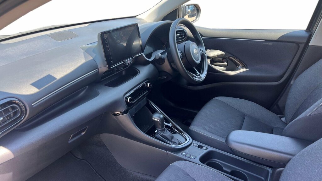 Toyota Yaris 1.5 Vvt-h Design E-cvt Euro 6 Ss Grey #5