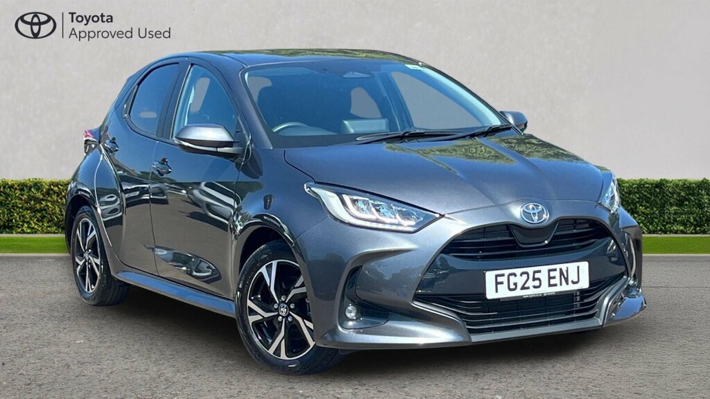 Toyota Yaris 1.5 Vvt-h Design E-cvt Euro 6 Ss Grey