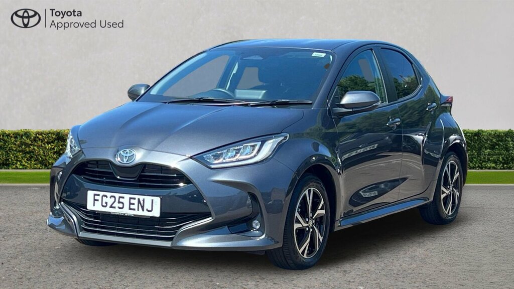 Toyota Yaris 1.5 Vvt-h Design E-cvt Euro 6 Ss Grey #3