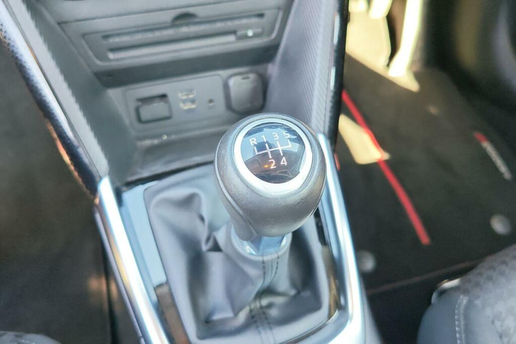 Mazda 2 1.5 Skyactiv-g Sport Nav Euro 6 Ss Red #13