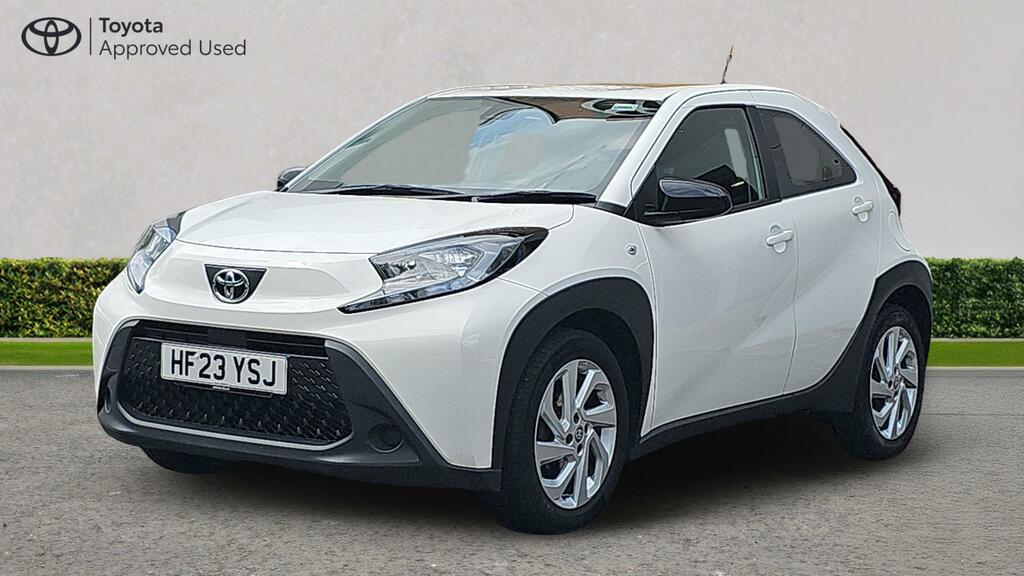 Toyota Aygo X 1.0 Vvt-i Pure Euro 6 Ss White #3