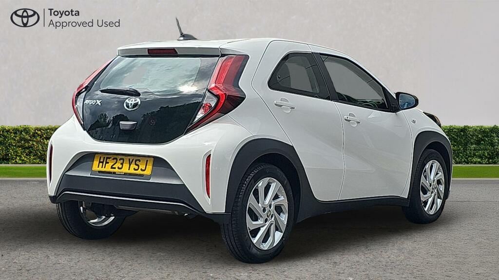 Toyota Aygo X 1.0 Vvt-i Pure Euro 6 Ss White #2