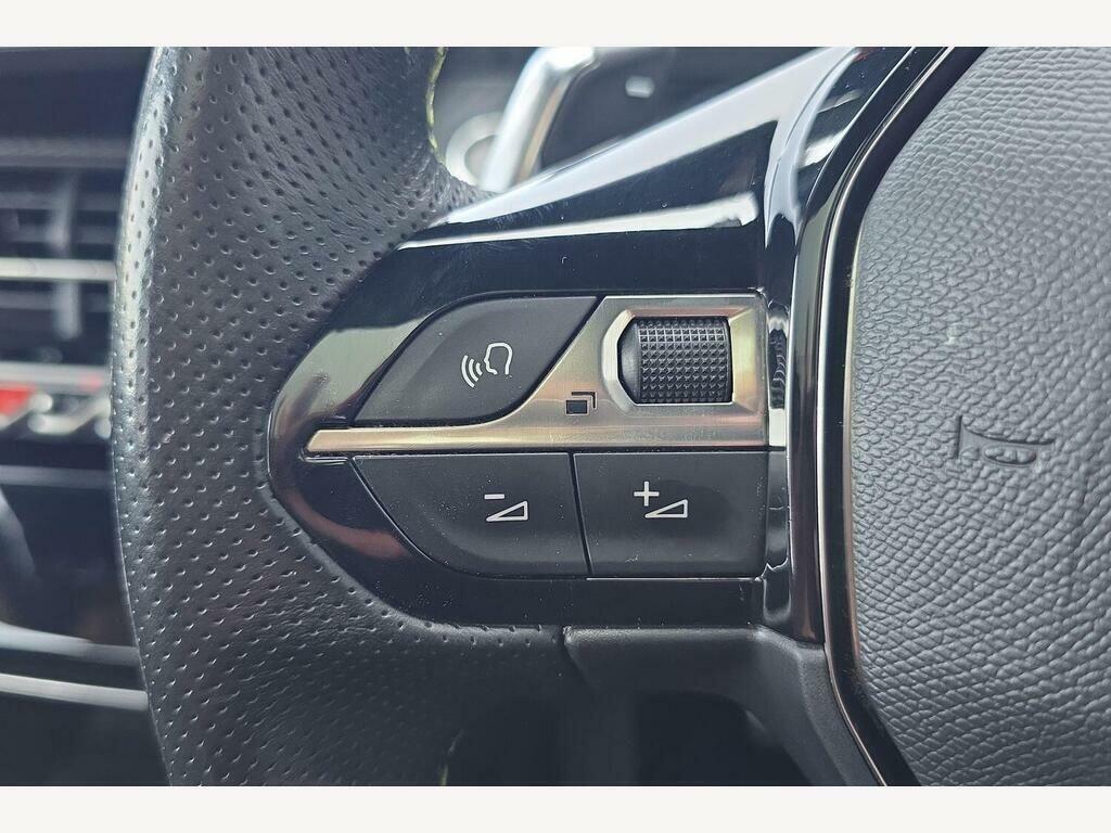 Peugeot 2008 2008 Gt Line Puretech Ss Grey #27