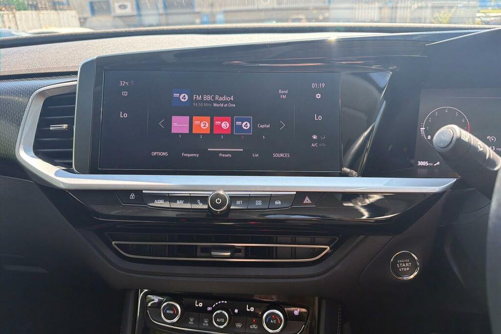 Vauxhall Grandland Ultimate Blue #10