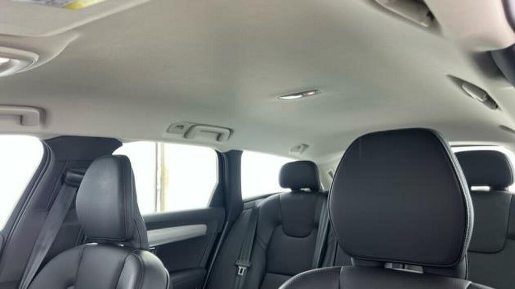 Volvo V90 Momentum, B4 Mild Hybrid Black #5