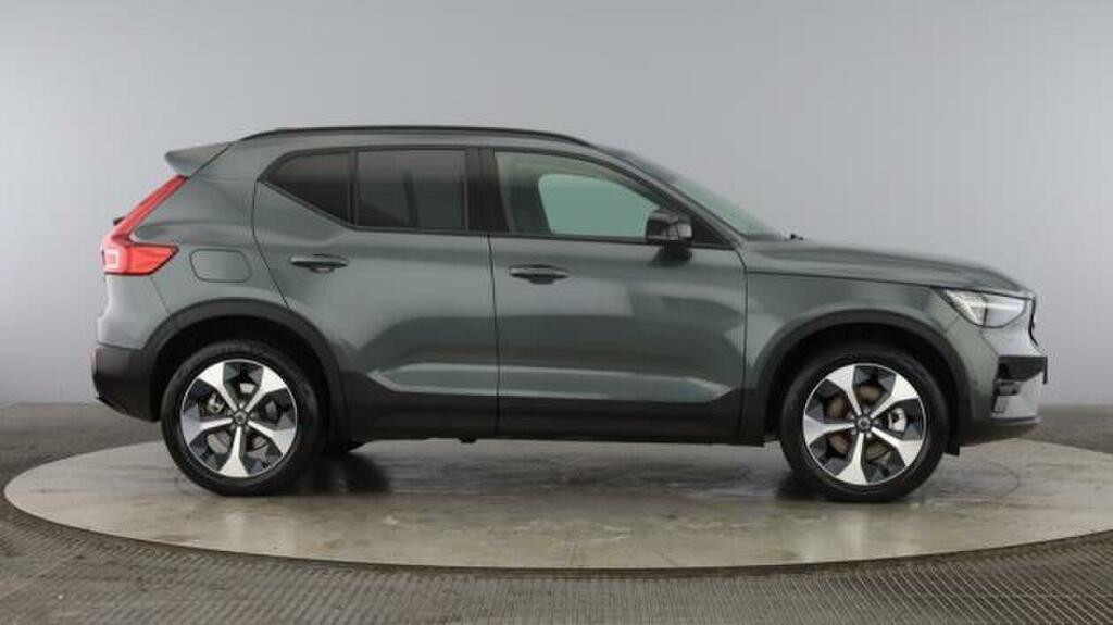 Volvo XC40 2.0 B3p Ultra Dark Black #2