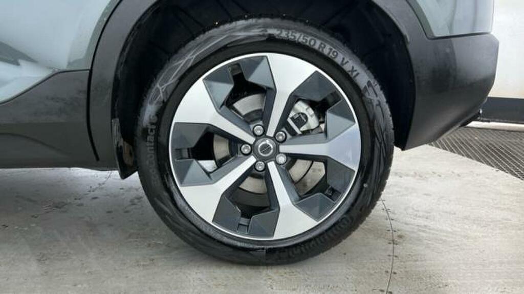 Volvo XC40 2.0 B3p Ultra Dark Black #4