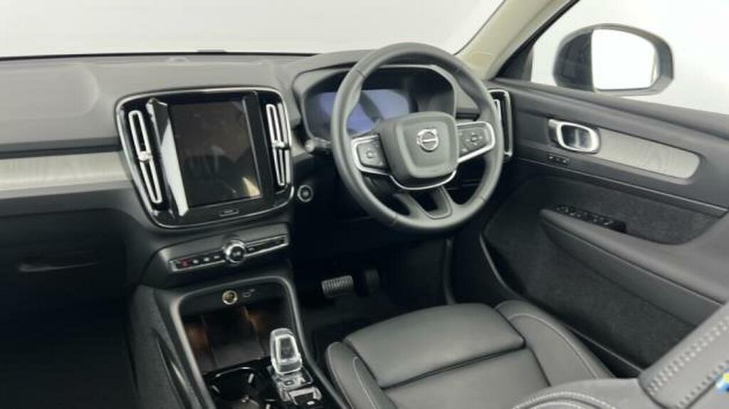 Volvo XC40 2.0 B3p Ultra Dark Black #9