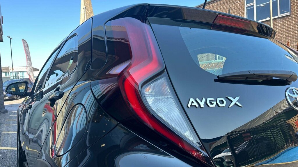 Toyota Aygo X Edge Green #21