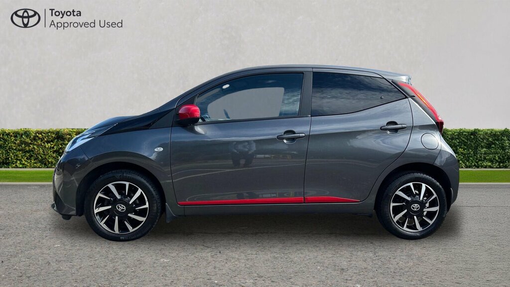 Toyota Aygo Red #25