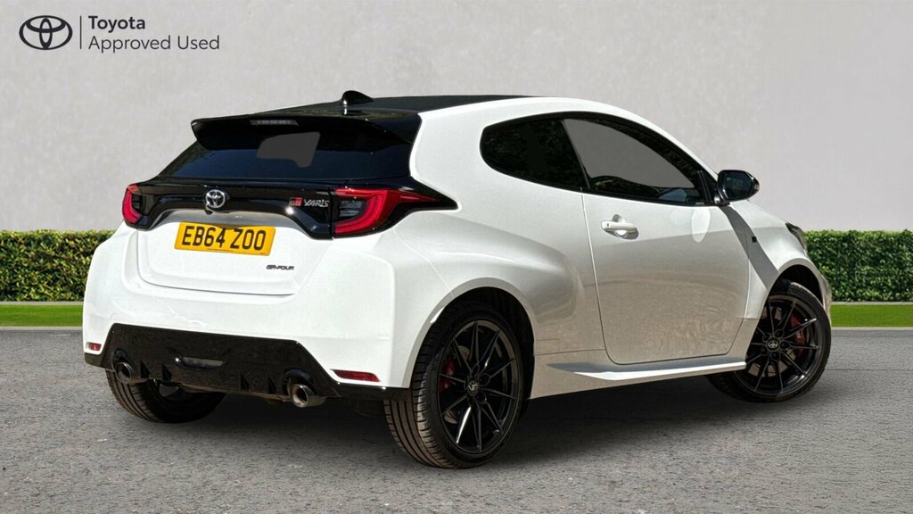 Toyota Yaris 1.6T Gr Circuit Hatchback Awd Eu EB64ZOO White #2