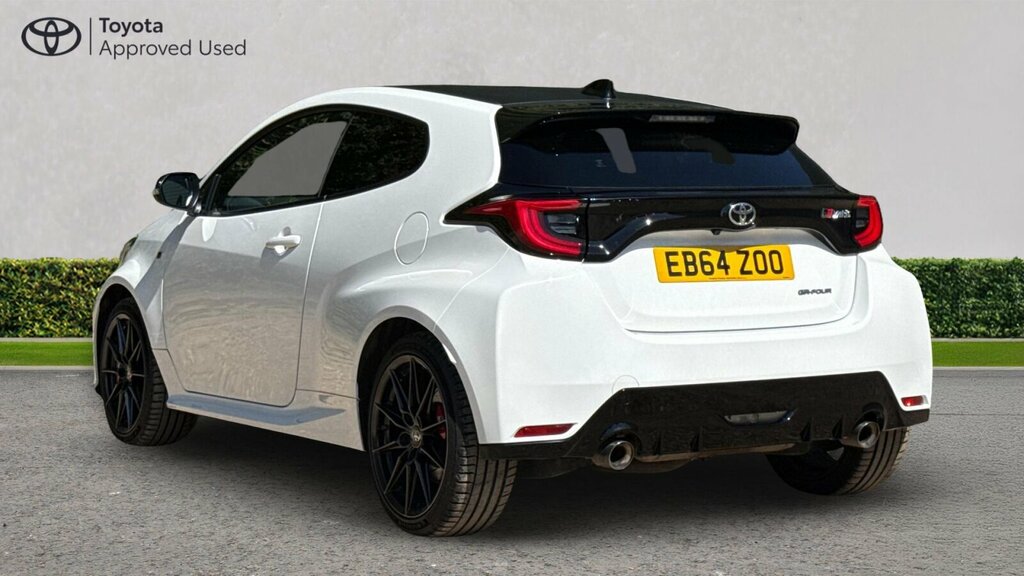 Toyota Yaris 1.6T Gr Circuit Hatchback Awd Eu EB64ZOO White #4