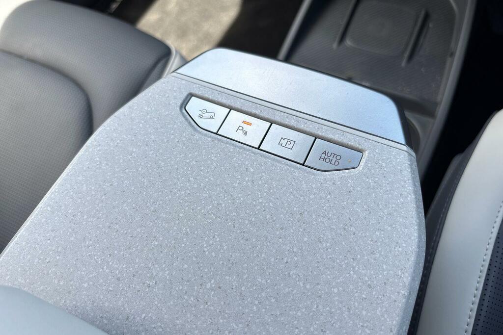Kia EV3 148Kw Air 81.4Kwh Estate SB26EKW Black #23