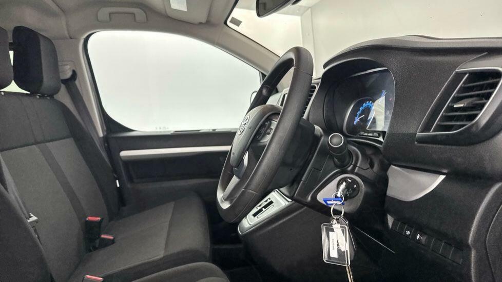 Toyota Proace Verso 75Kwh Icon Long Mpv Lwb White #15