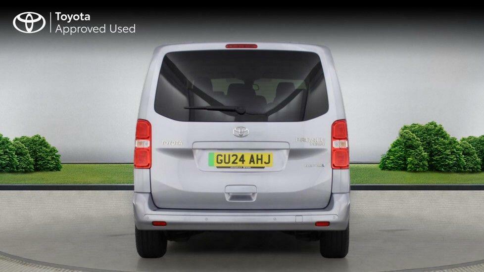 Toyota Proace Verso 75Kwh Icon Long Mpv Lwb White #19