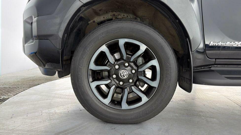Toyota HILUX Gr Sport Dcab Pick Up 2.8 D-4d White #20