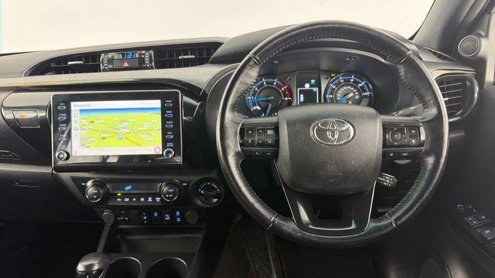 Toyota HILUX Gr Sport Dcab Pick Up 2.8 D-4d White #7