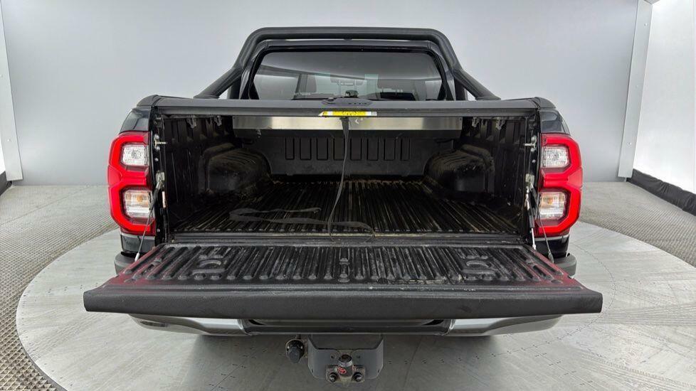 Toyota HILUX Gr Sport Dcab Pick Up 2.8 D-4d White #12