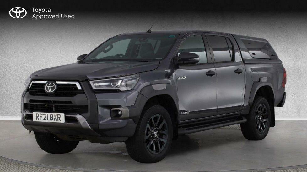 Toyota HILUX 2.8 D-4d Invincible X 4Wd Euro 6 Ss Grey #3