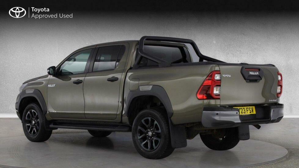 Toyota HILUX 2.8 D-4d Invincible X 4Wd Euro 6 Ss Brown #4