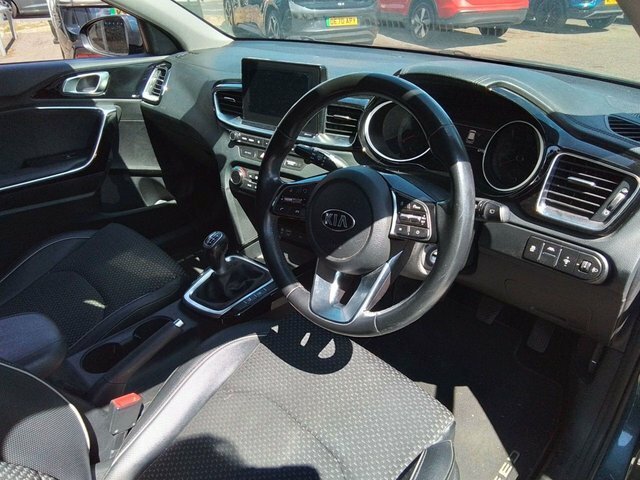 Kia Ceed Estate Estate 2015 - 2018 201867 Black #10