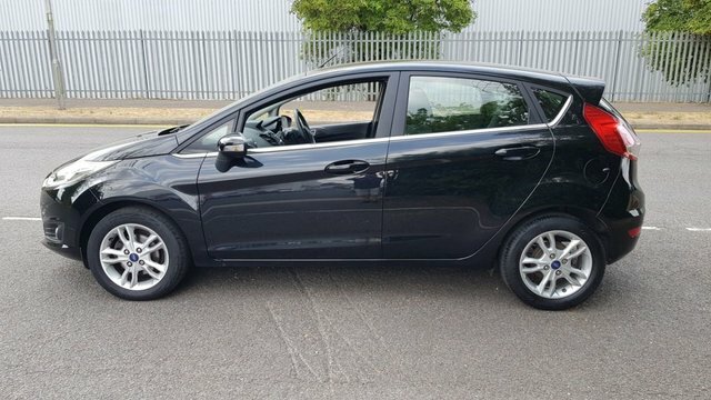 Ford Fiesta 2016 1.25 Zetec Hatchback Euro 6 Black #3
