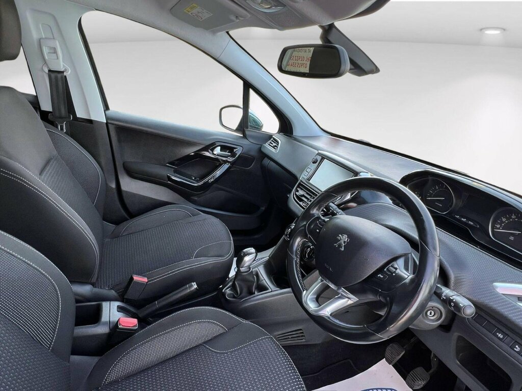 Peugeot 208 208 Active Blue #9