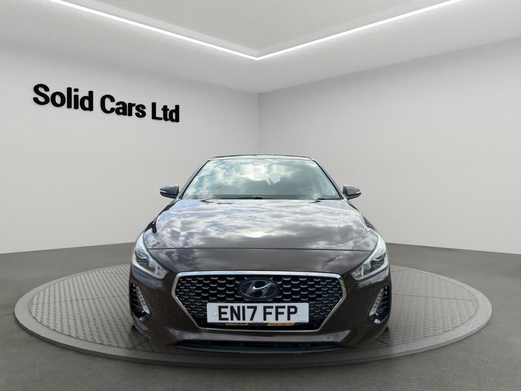 Hyundai I30 Hatchback Brown #2