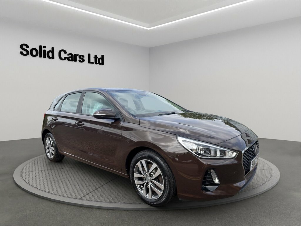 Hyundai I30 Hatchback Brown #4