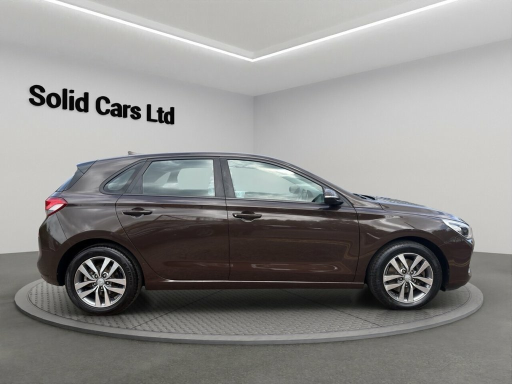 Hyundai I30 Hatchback Brown #6