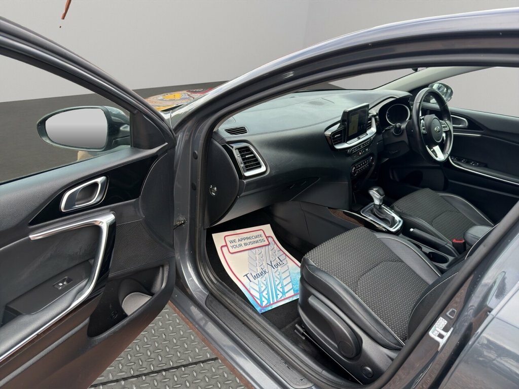 Kia Ceed 1.4 T-gdi 3 Sportswagon Dct Euro 6 Ss Silver #39