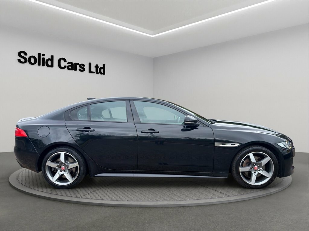Jaguar XE Saloon Black #5