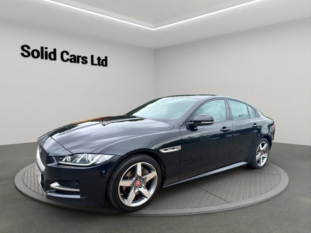 Jaguar XE Saloon Black