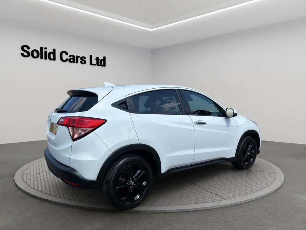 Honda Hr-V Suv White #6
