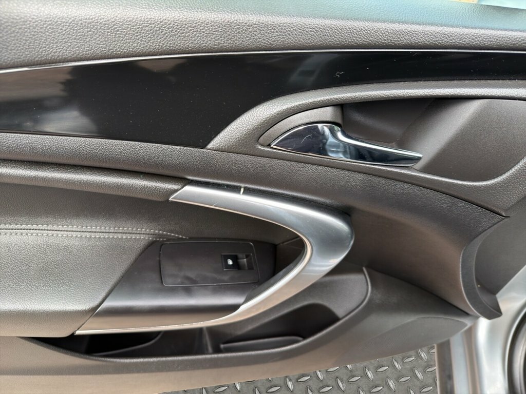Vauxhall Insignia Hatchback #15