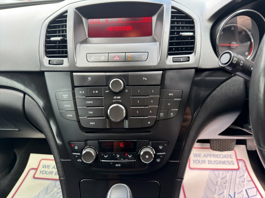 Vauxhall Insignia Hatchback #12