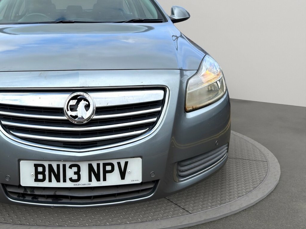Vauxhall Insignia Hatchback #30