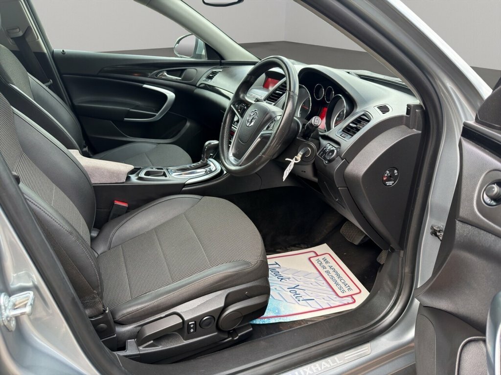 Vauxhall Insignia Hatchback #9