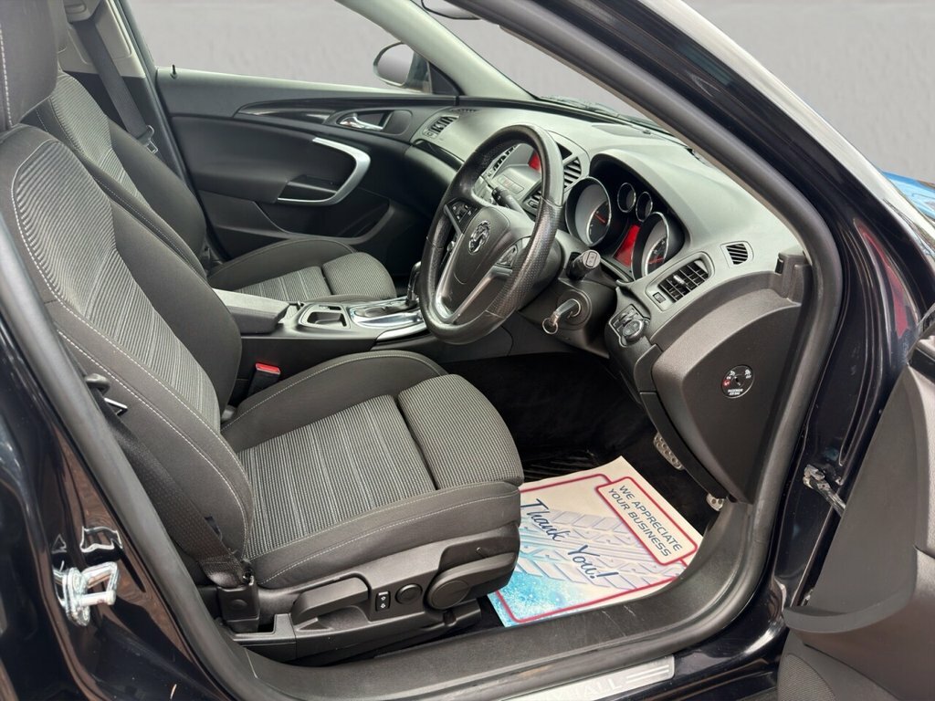 Vauxhall Insignia Sri Nav Cdti 5-Door White #13