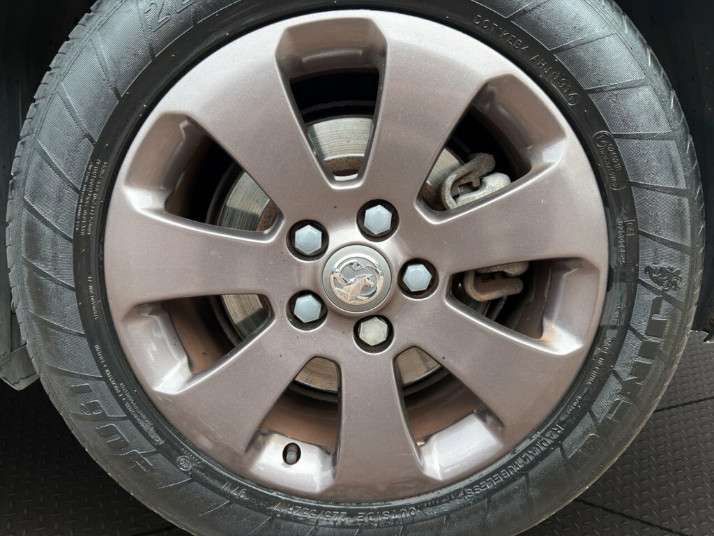 Vauxhall Insignia Sri Nav Cdti 5-Door White #22