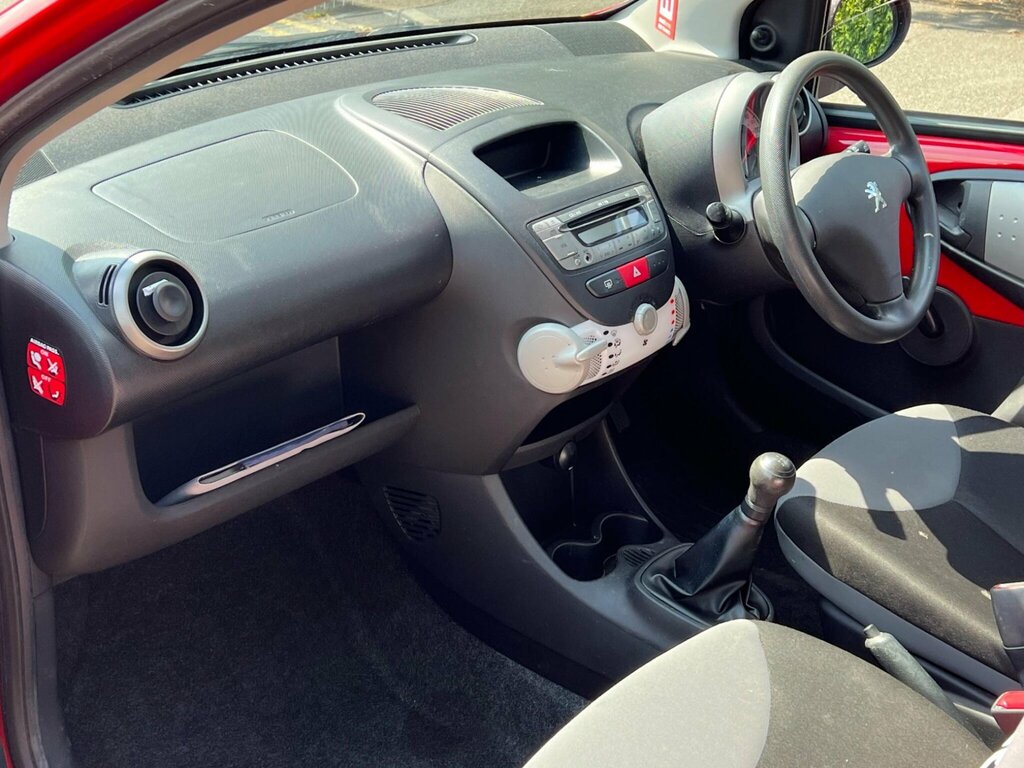 Peugeot 107 1.0 12V Access Euro 5 Red #4