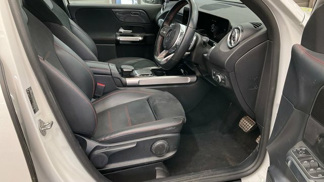 Mercedes-Benz GLB Class 1.3 Glb200 Amg Line Premium Suv 7G-dc White #3