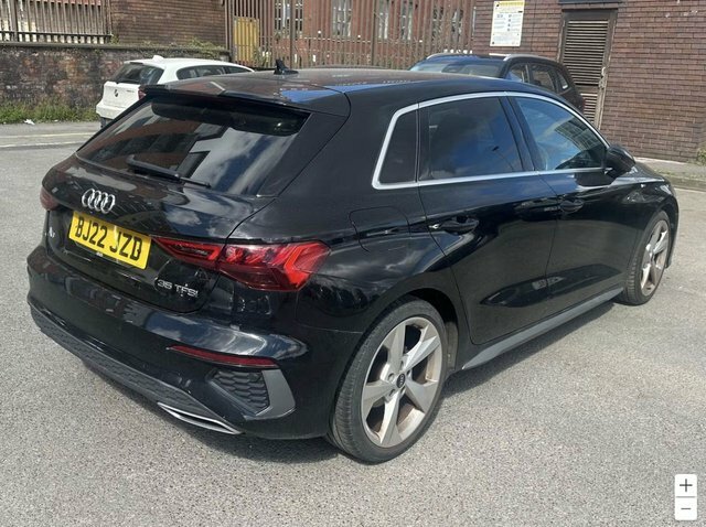 Audi A3 1.5 Tfsi 35 S Line Sportback S Tronic E Black #6