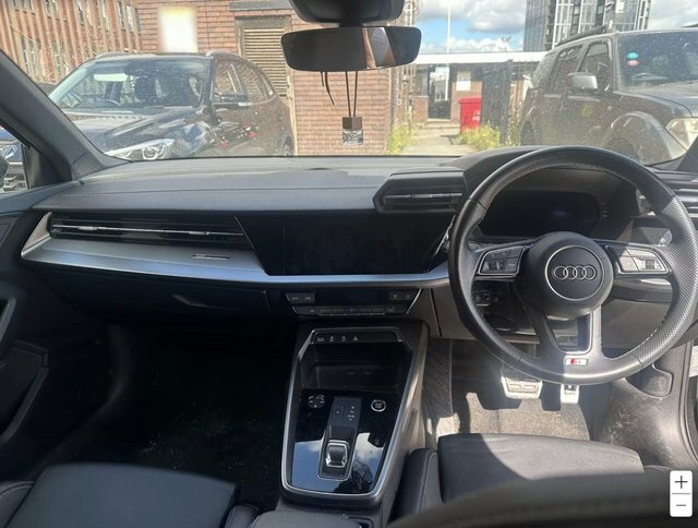 Audi A3 1.5 Tfsi 35 S Line Sportback S Tronic E Black #2