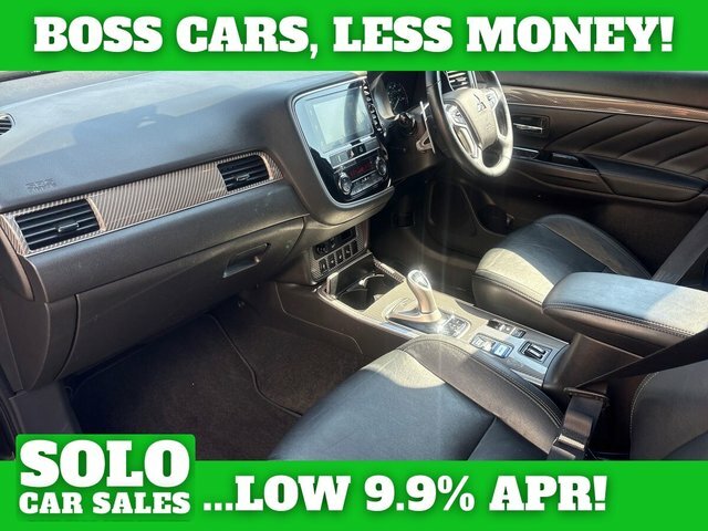 Mitsubishi Outlander Phev 4H White #16